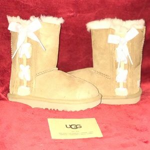 👢 UGGs 👢 Make Offers
